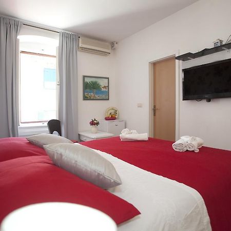 Split Ann Apartments Bagian luar foto