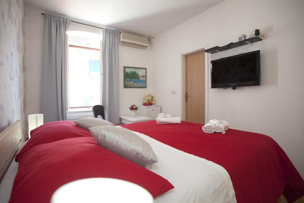 Split Ann Apartments Bagian luar foto