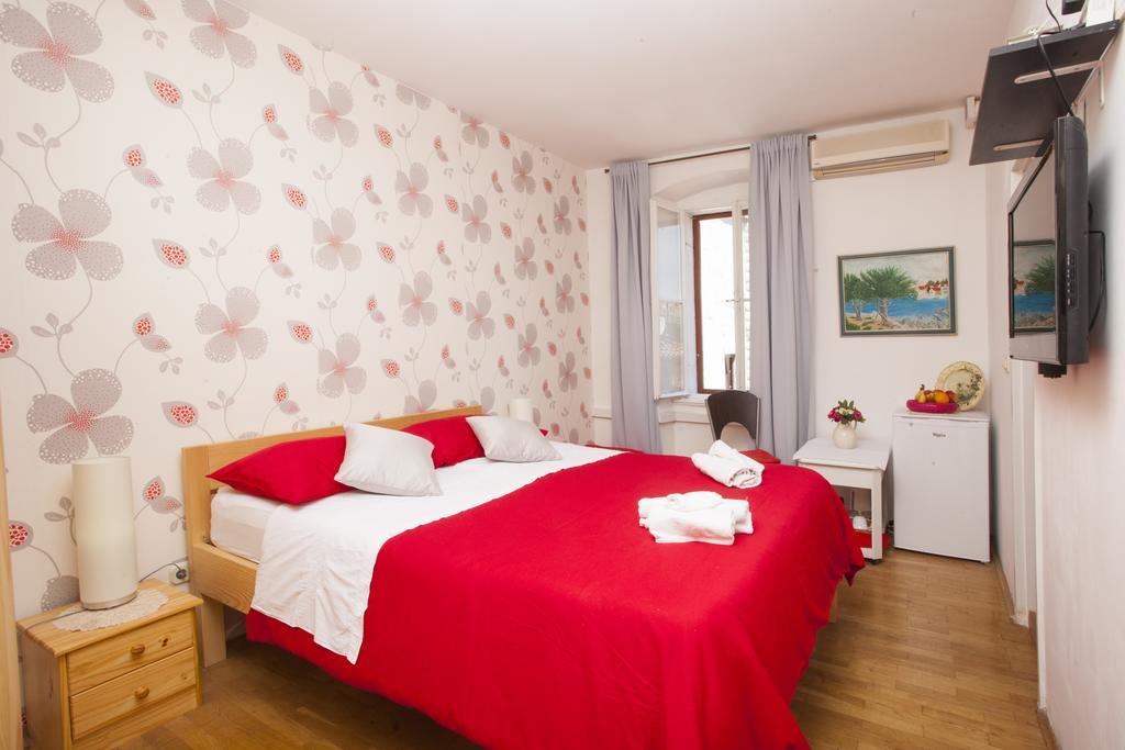 Split Ann Apartments Bagian luar foto
