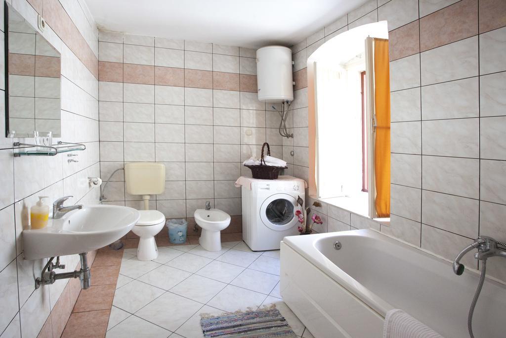 Split Ann Apartments Bagian luar foto